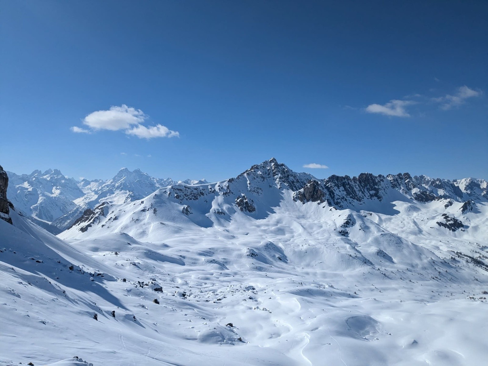 Rive gauche de Buffères, Écrins au fond