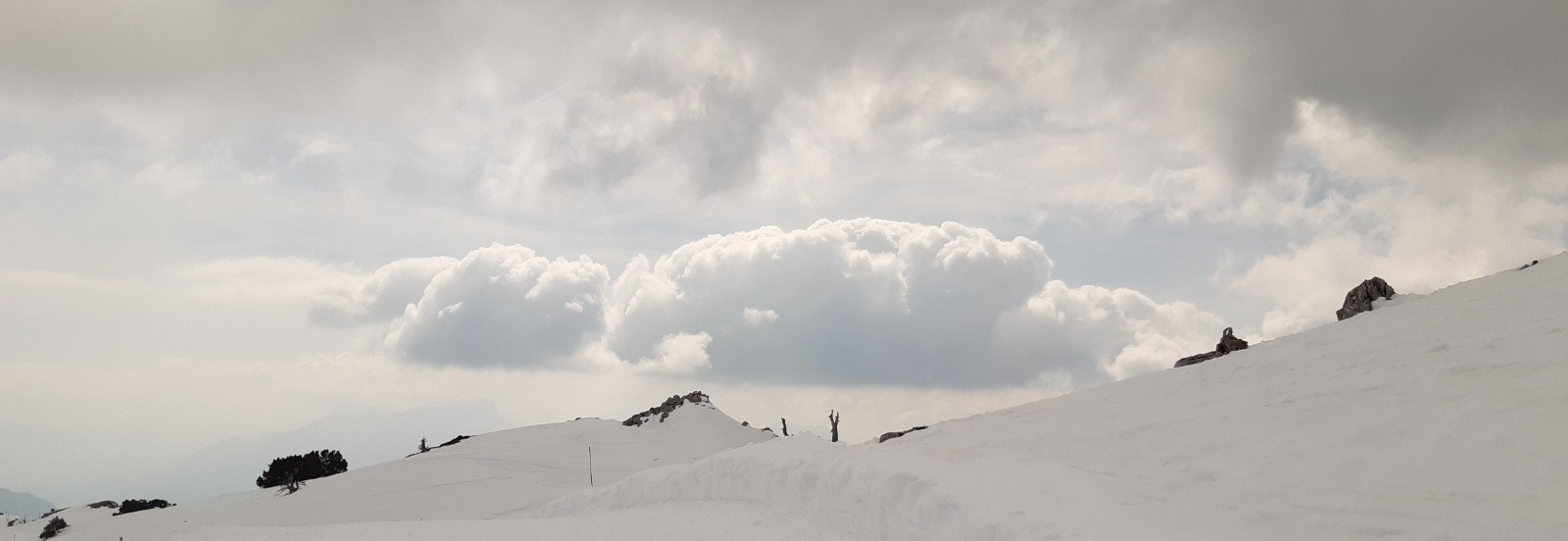 Le temps devient plus menaçant
