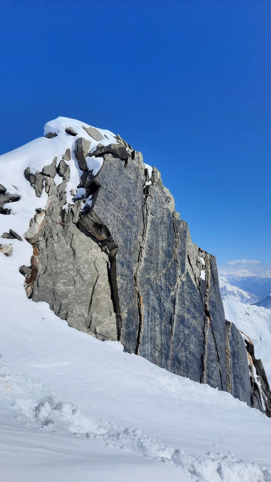 #15 caillou sous le sommet caillou sous le sommet