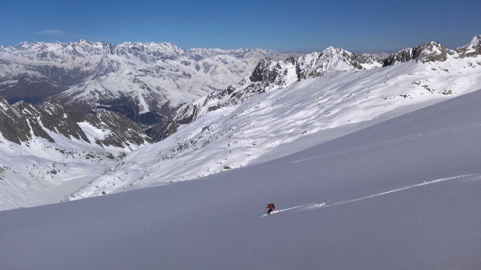 au dessus du Lago Pisgana