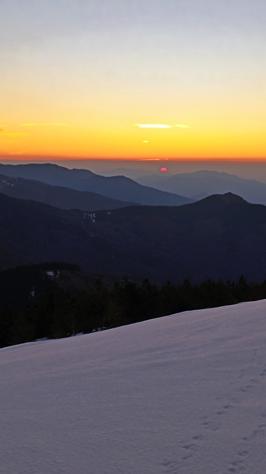 Levé du jour sous le Costabona&nbsp;
