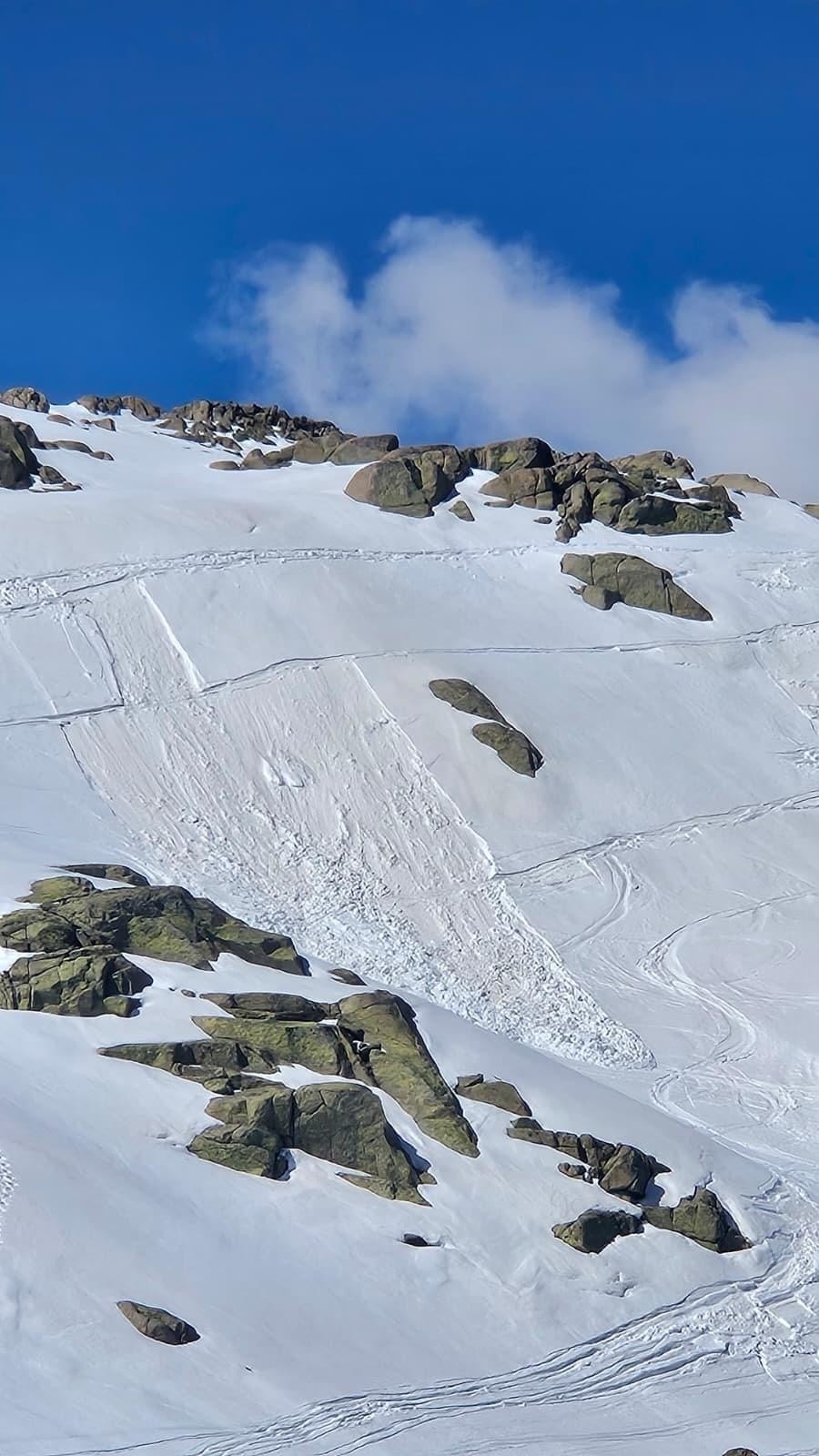 Face sud morezon vu par groupe skimo Avila