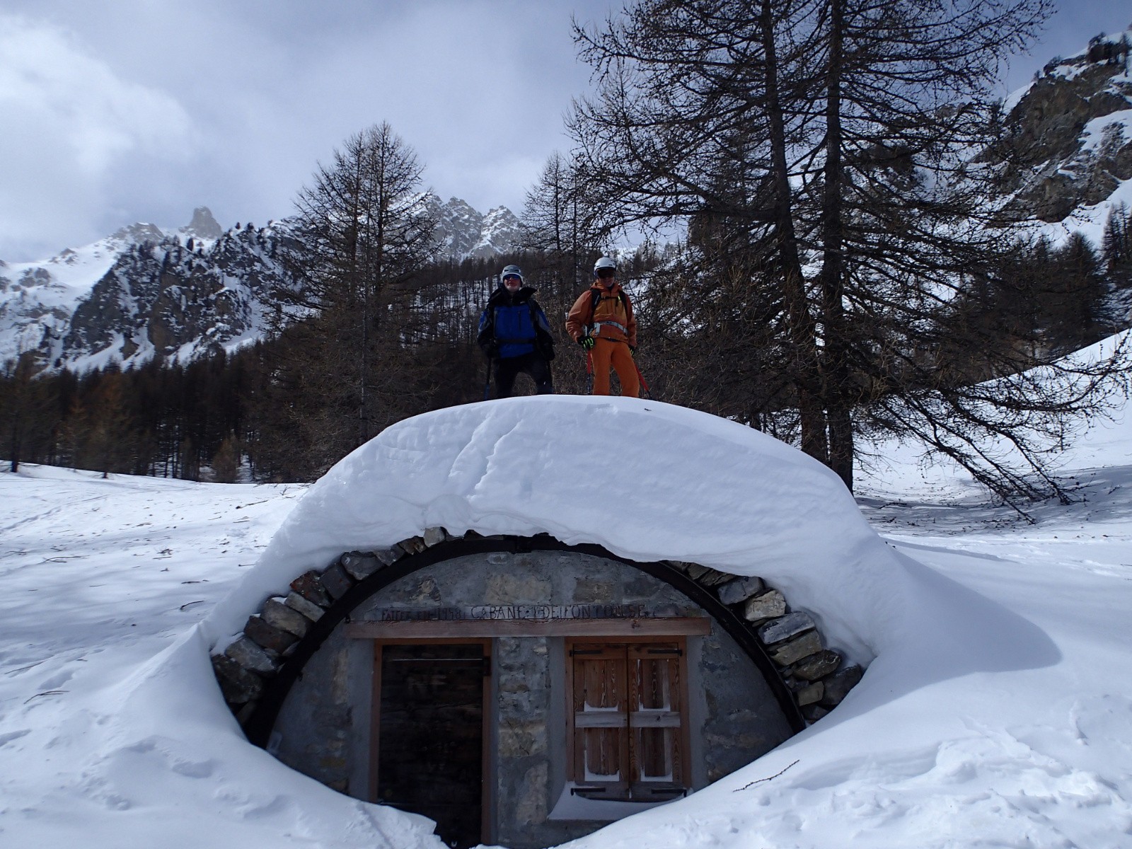 Vraiment petite la cabane de Fontouse !
