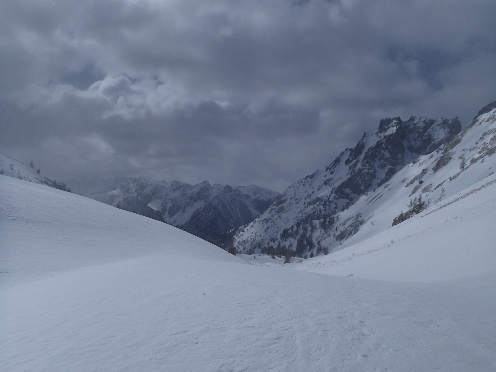 Un coup d’œil sur le versant Furfande...