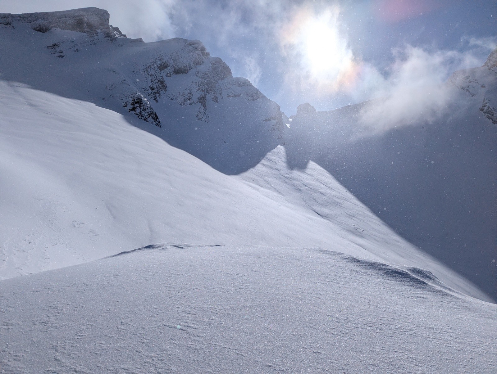#1 Le soleil est déjà assez haut à 9h30..on est fin mars quand même Le soleil est déjà assez haut à 9h30..on est fin mars quand même