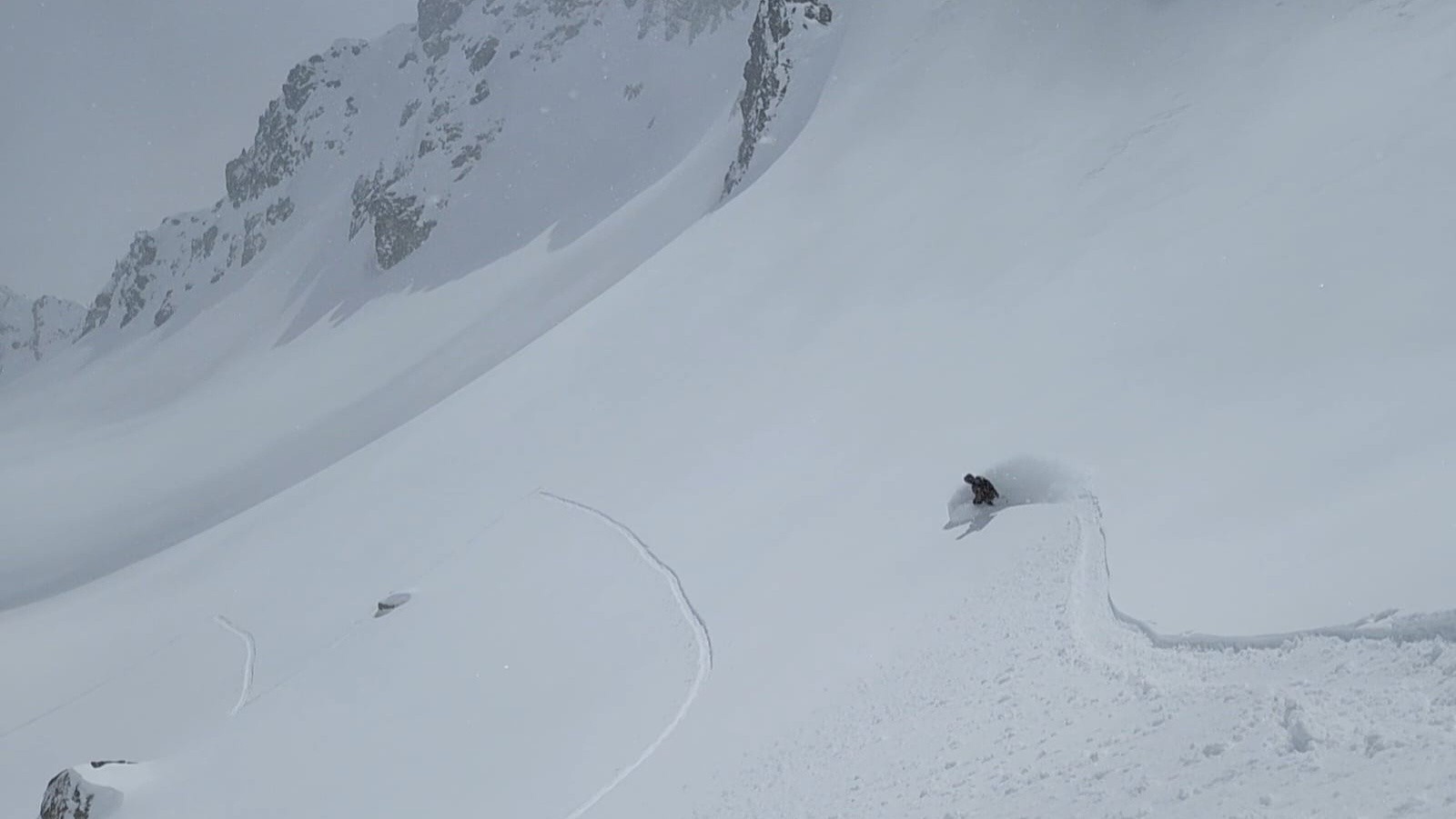 #5 Début de la descente sous la brèche Début de la descente sous la brèche