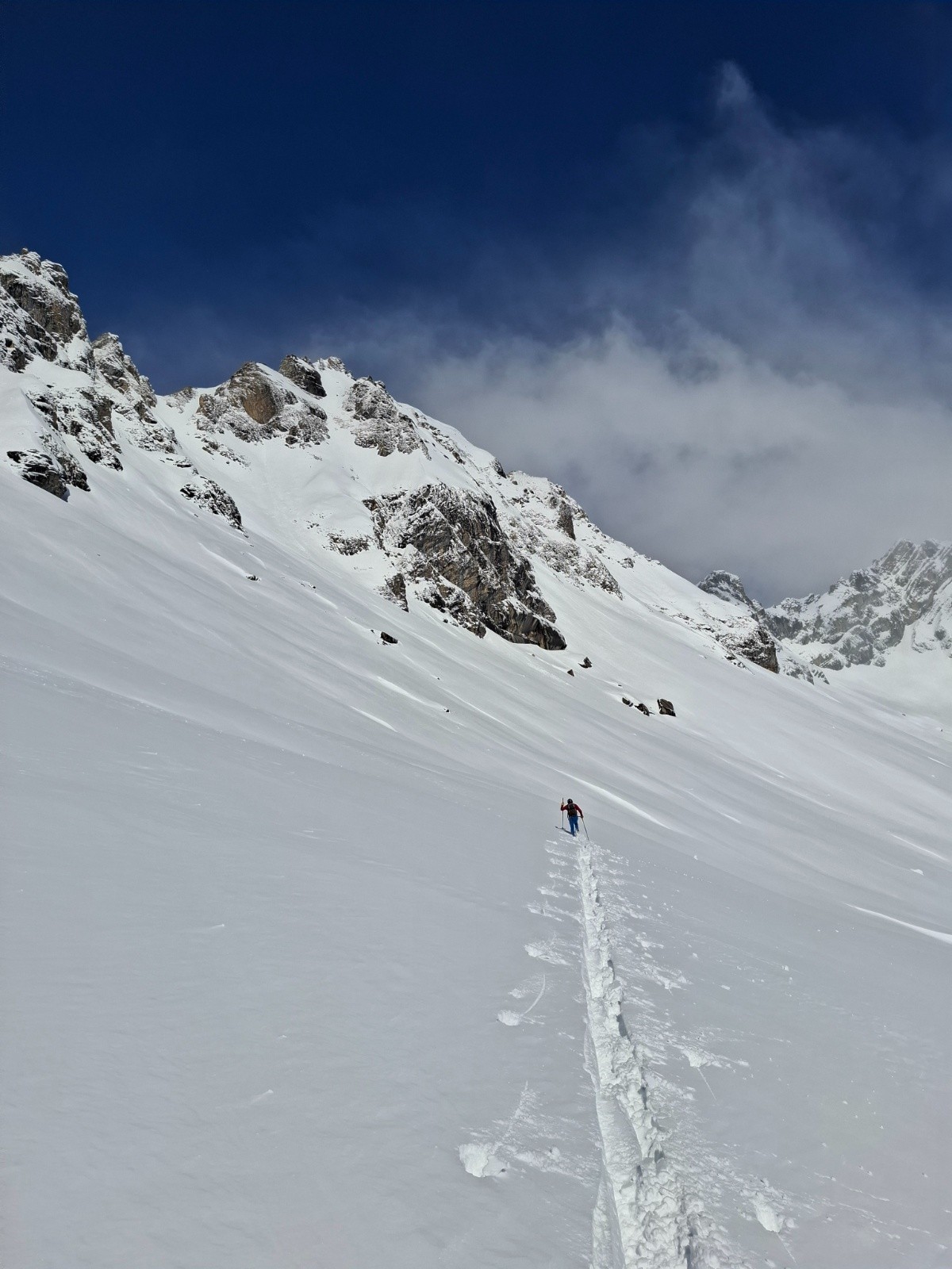 Dans la combe des fours, en direction du charvet. Ca chauffe&nbsp;