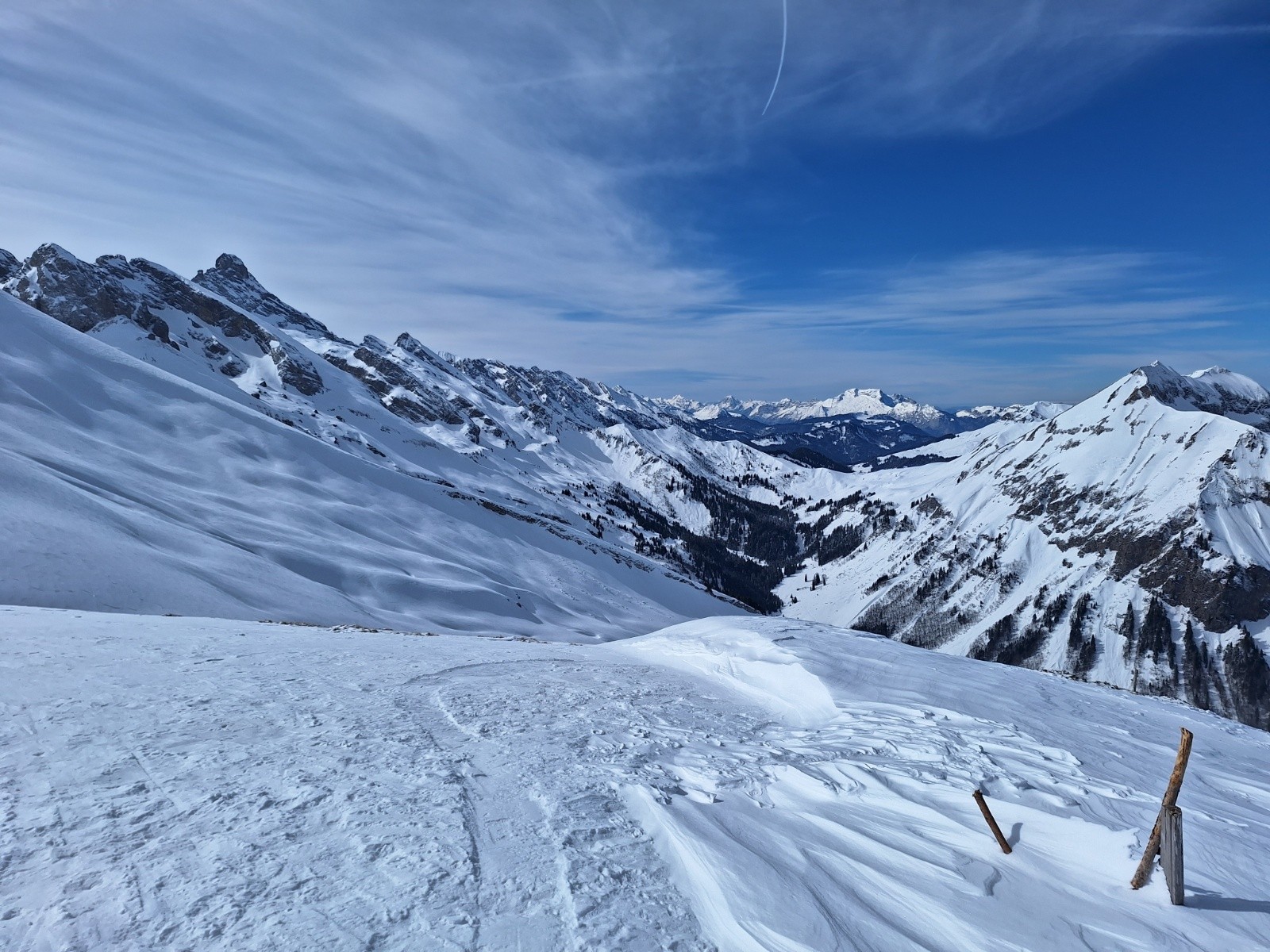 Vue depuis la Pointe du Château : PP, Tournette, Almet
