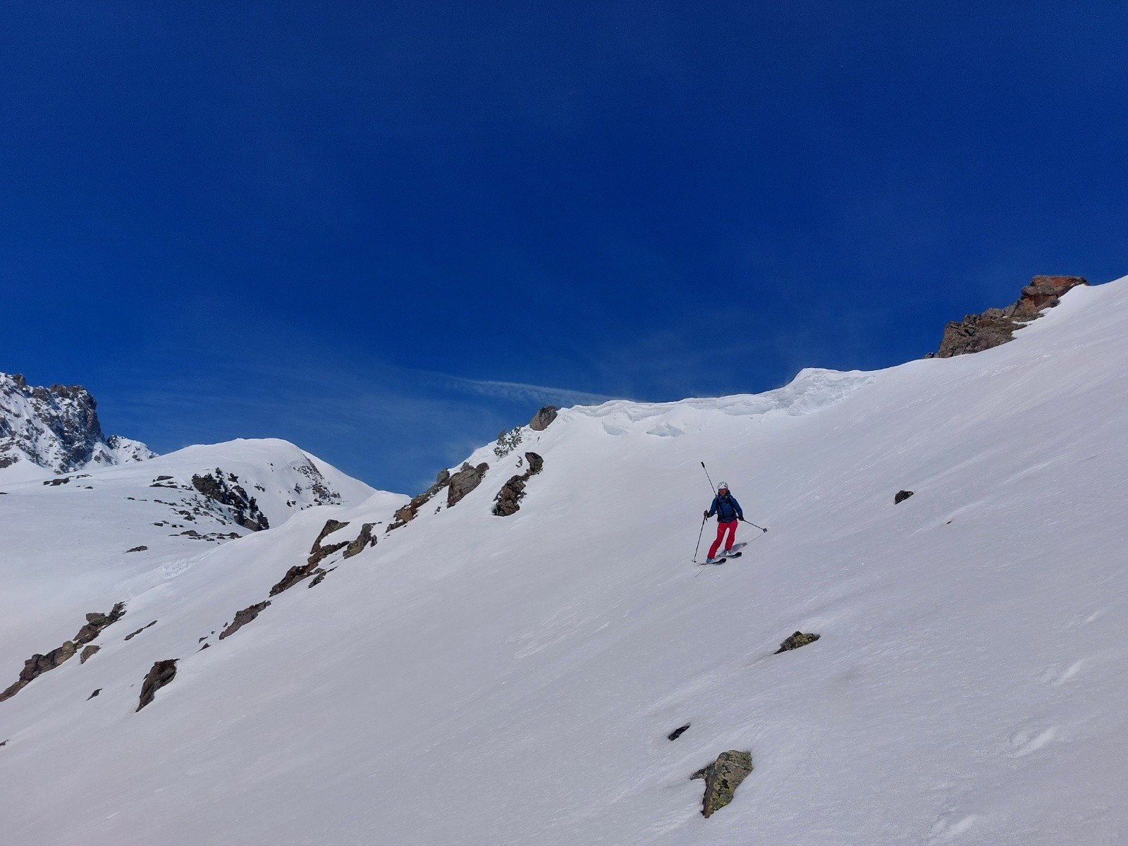 &nbsp;Lisse et à point coté S