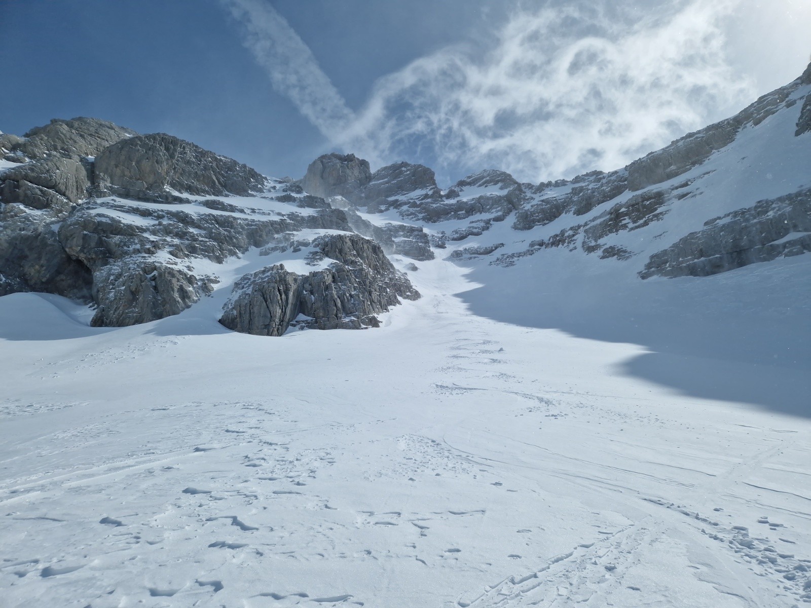 Descente dans la combe NW&nbsp;