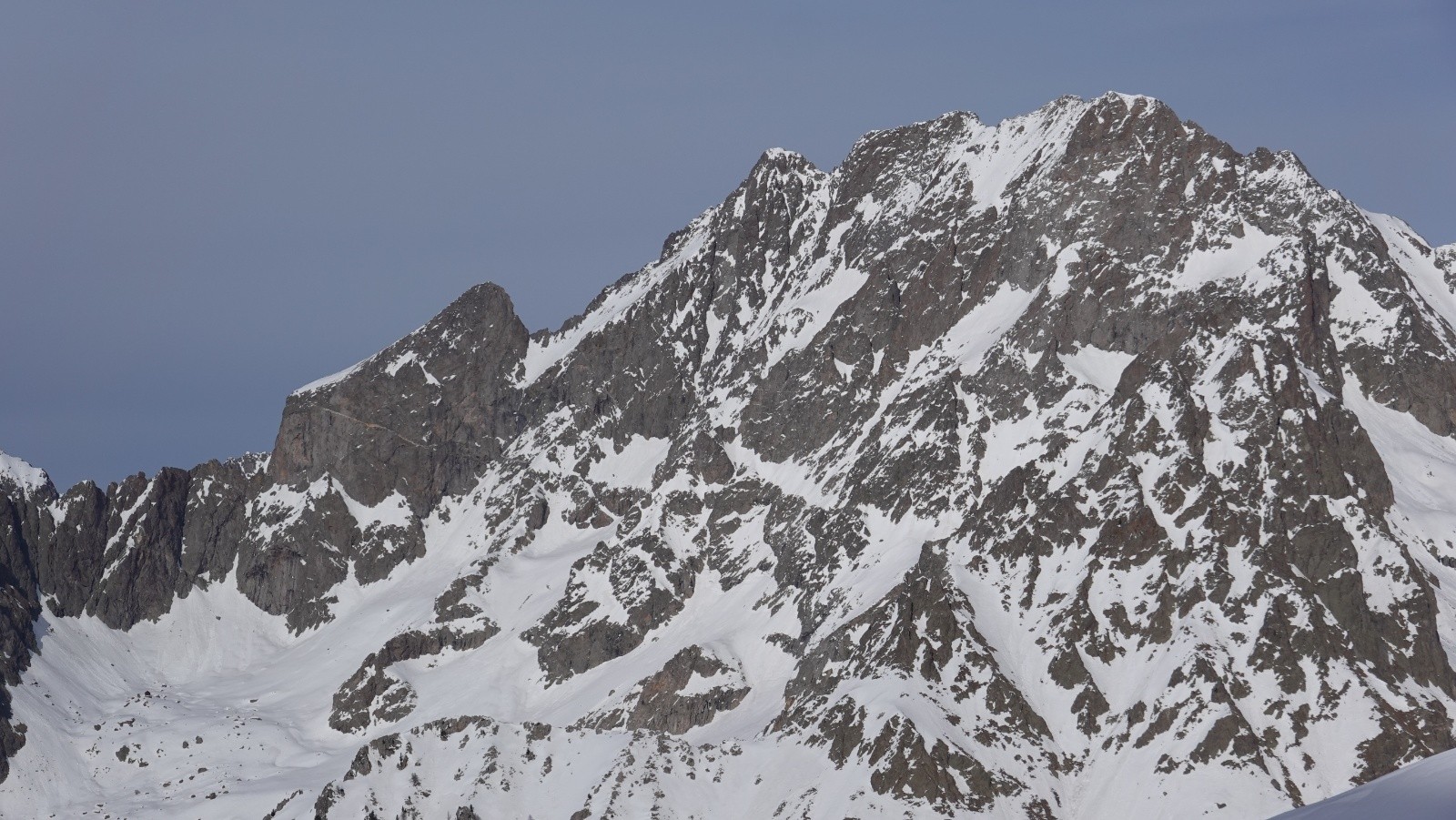 Panorama au téléobjectif sur le Corno Stella et l'Argentera