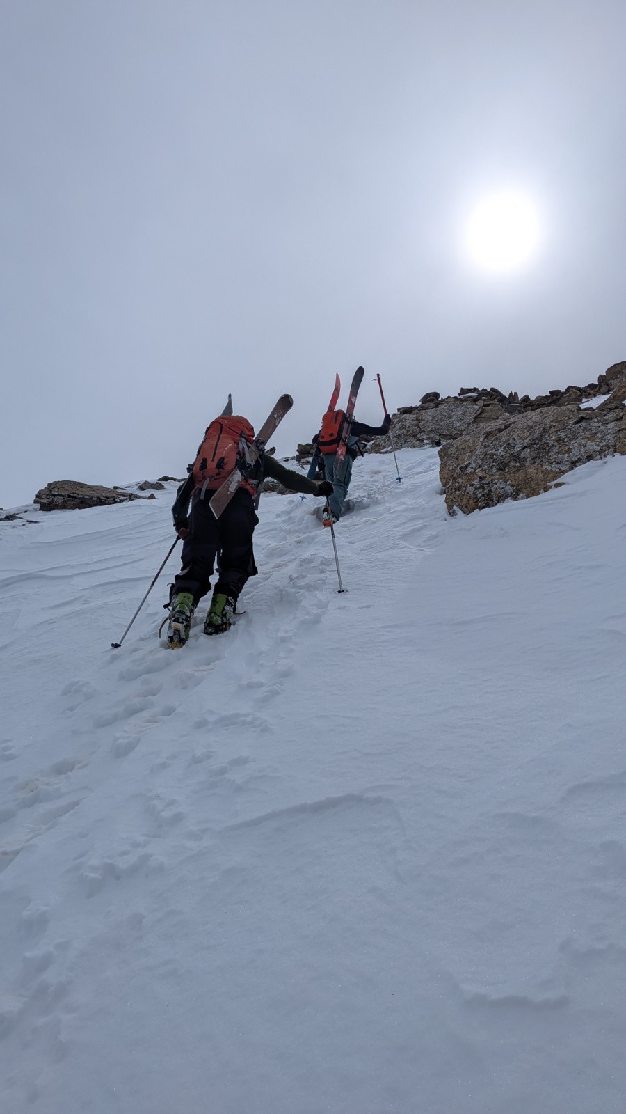 Dans le raidillon sous le sommet 2819