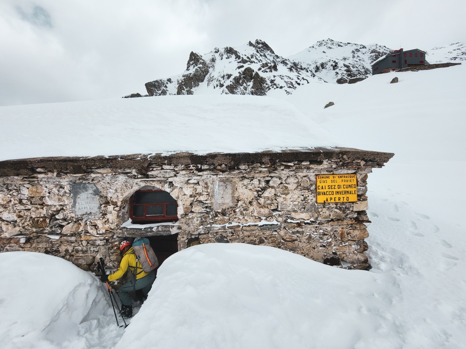 &nbsp;Refuge d'hiver de Soria Elena (en contrebas du grand refuge)
