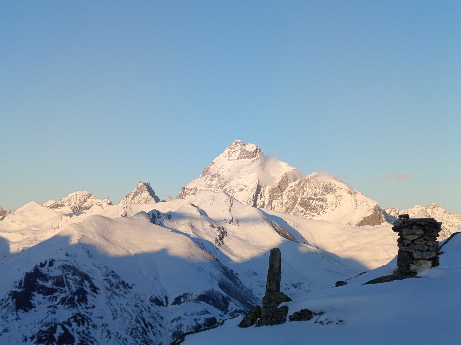 vue depuis le bivouac du Lac Longet au soleil couchant