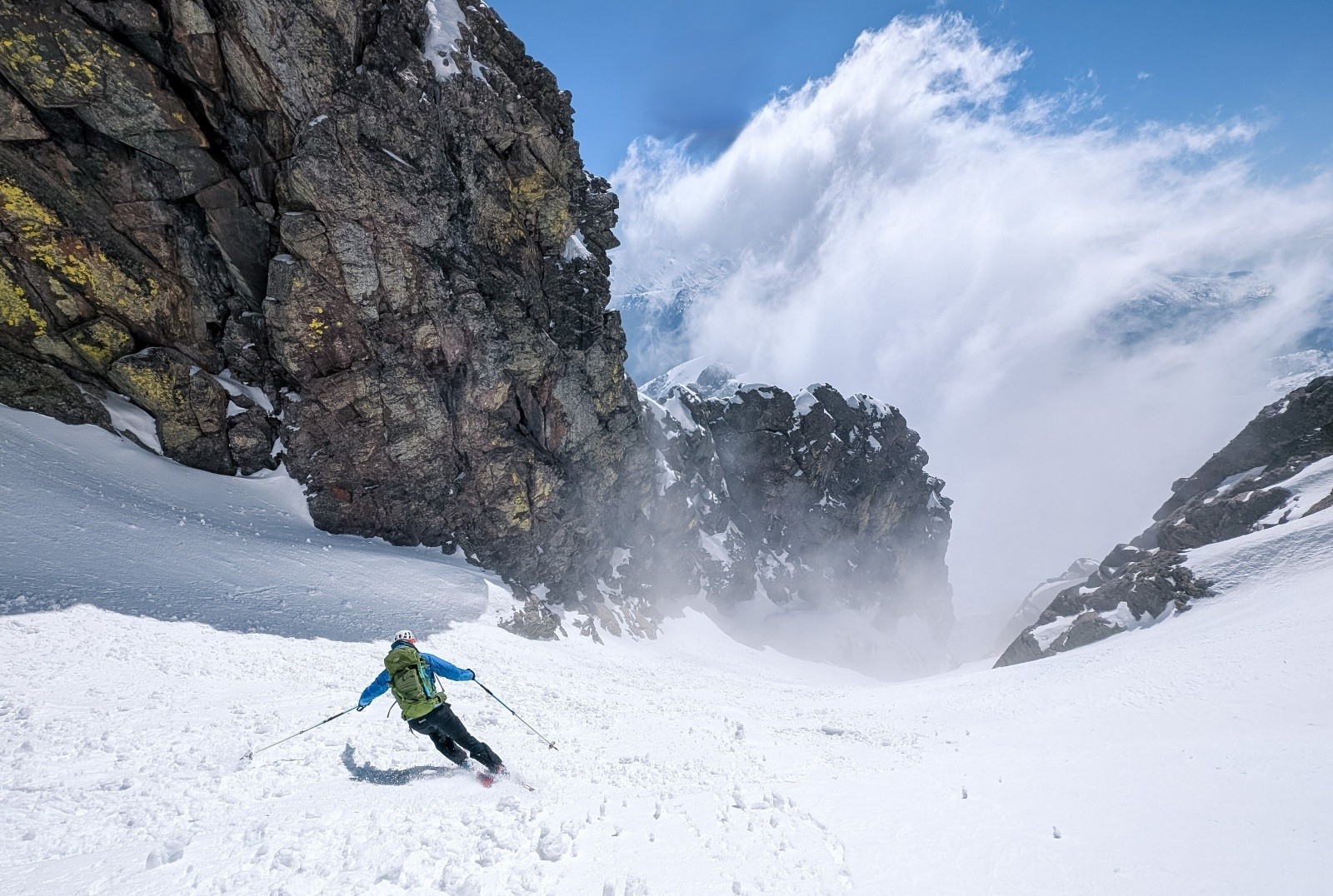 Seb dans le coeur du couloir du Cinto.&nbsp;Photo : Antho.