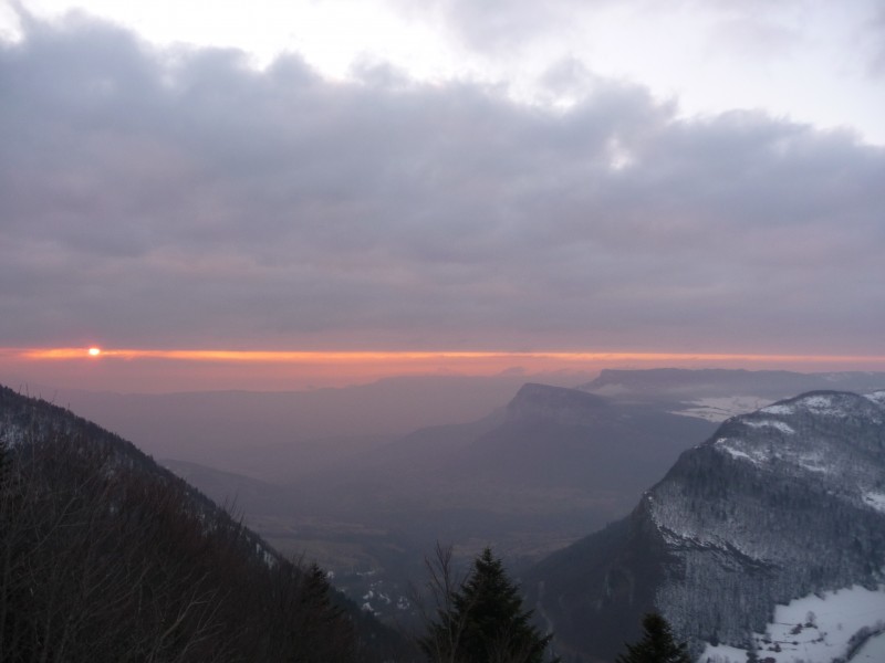 Couchant sur Chambéry : Petite percée de nuage sur la Galoppaz!