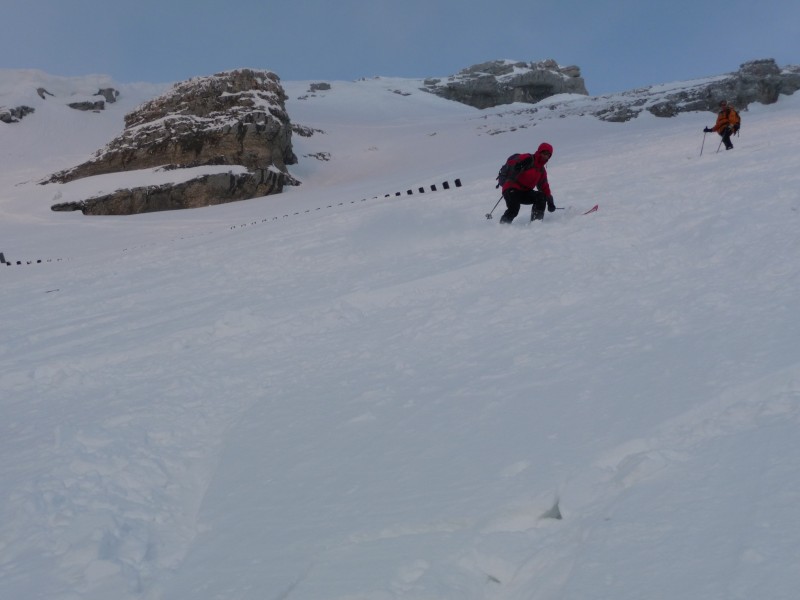 Au niveau des paravalanches : Du grand ski pour les derniers chanceux à avoir gouté cette neige!