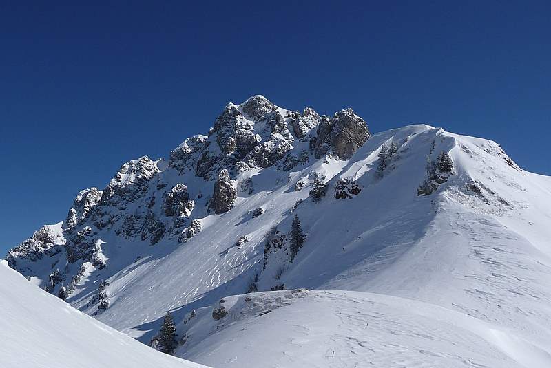 Pte de Chalune : Face W de Chalune depuis le col de Vésinaz