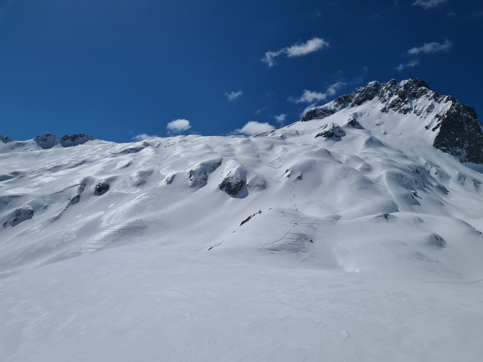Plaques glacées sous le pic du rognolet