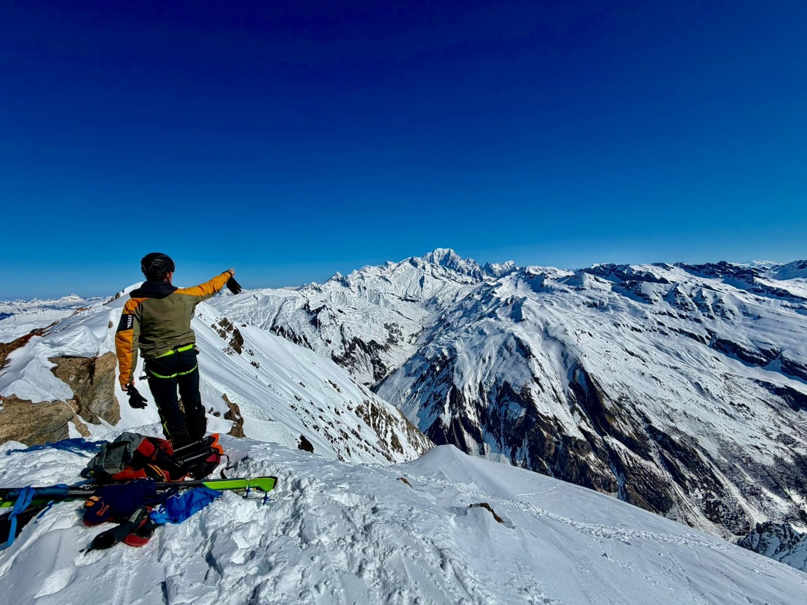 Quand le sage montre le Mont Blanc, l'idiot regarde le doigt&nbsp;