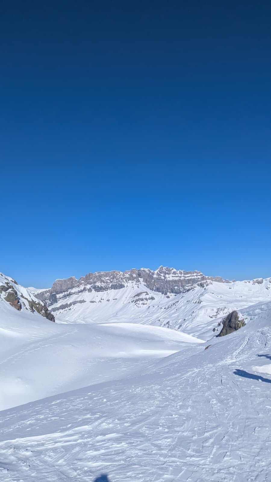 Vue sur les Fiz depuis le sondage, plein W