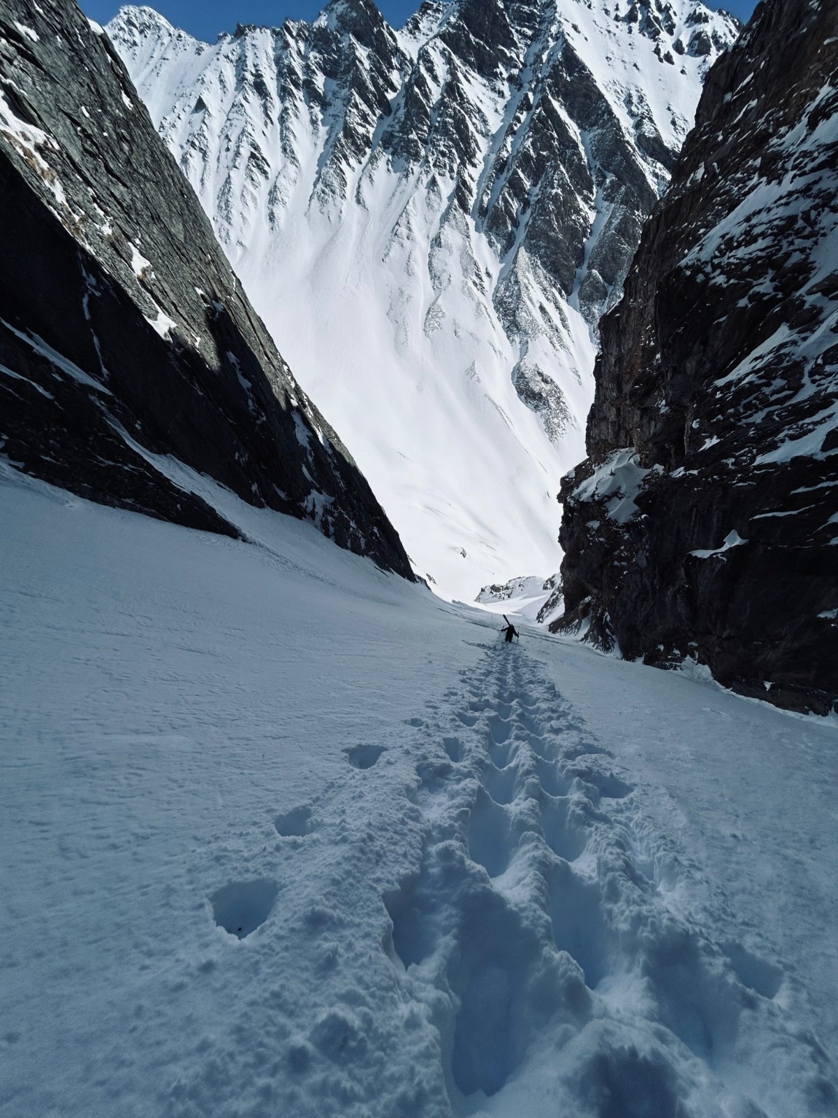 au milieu du couloir&nbsp;
