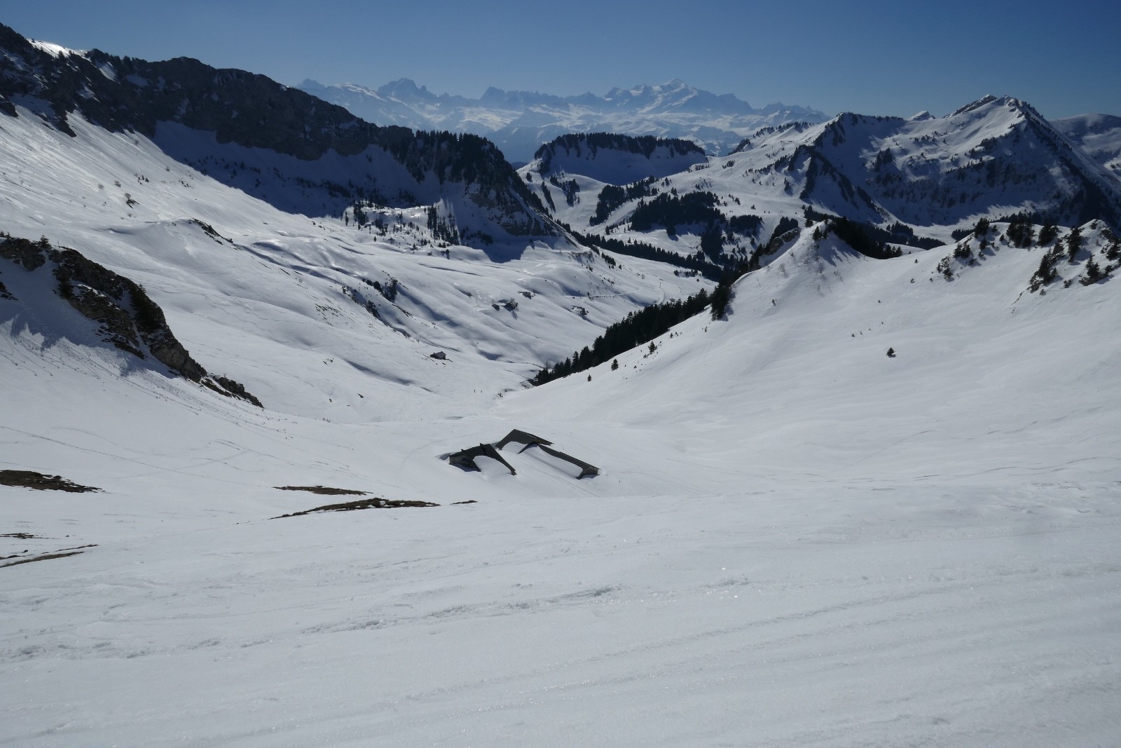 Descente vers la route du col de la Ramaz