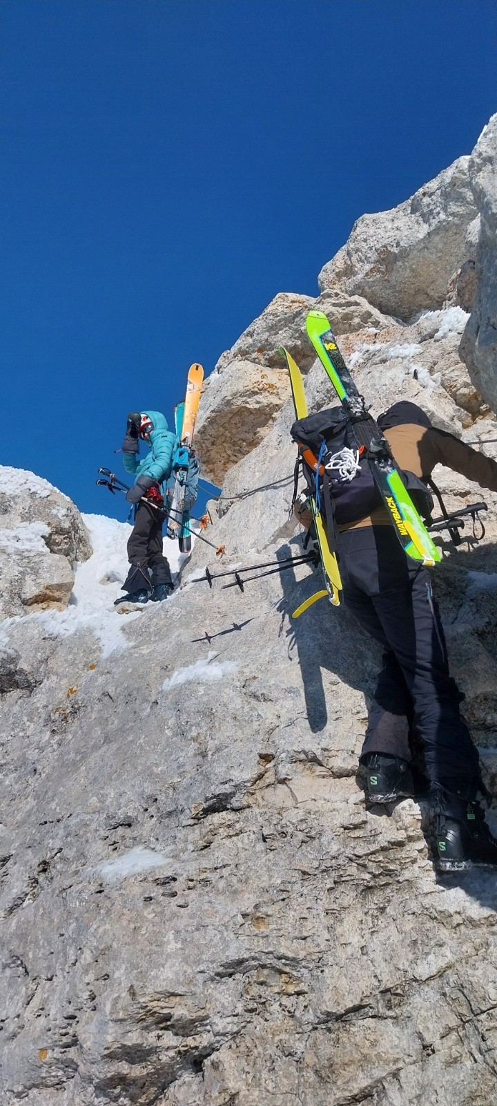 Le petit pas câblé pour accéder au sommet&nbsp;