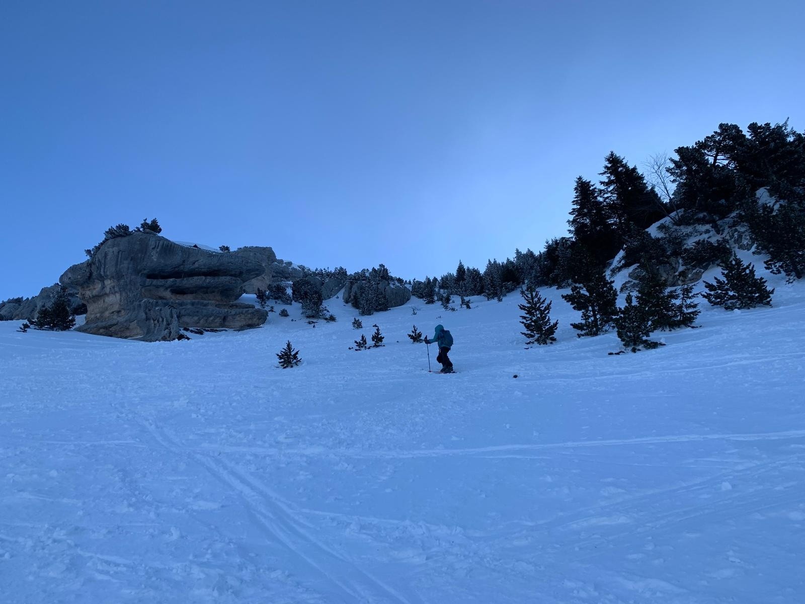 &nbsp;Lucie sous le rocher de la Folatière