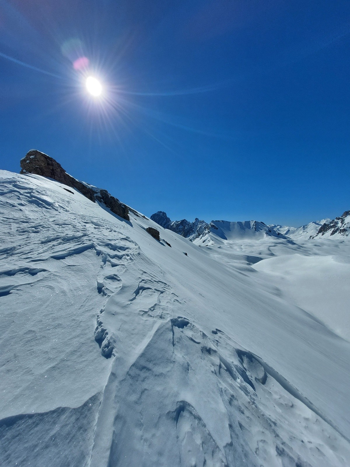 Monte Soubeyran depuis notre col et le côté français au fond
