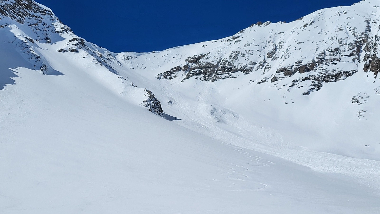 J1 Col des Trois Pointes versant Nord-Est et \