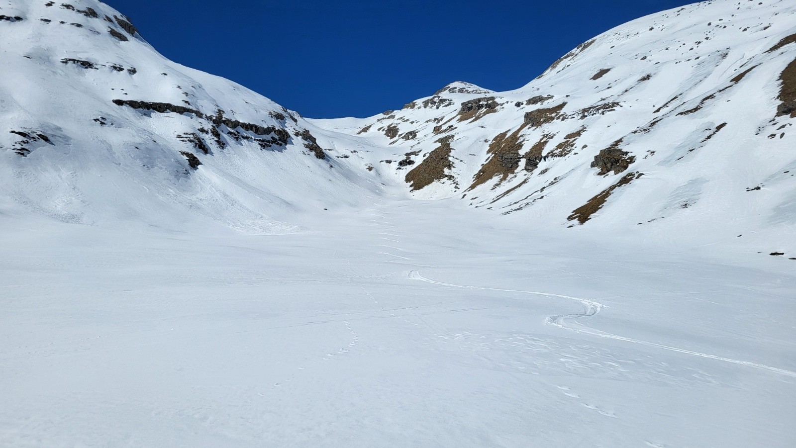 J2 Neige de printemps (plus de grip) et piste de ski à partir de 2550m