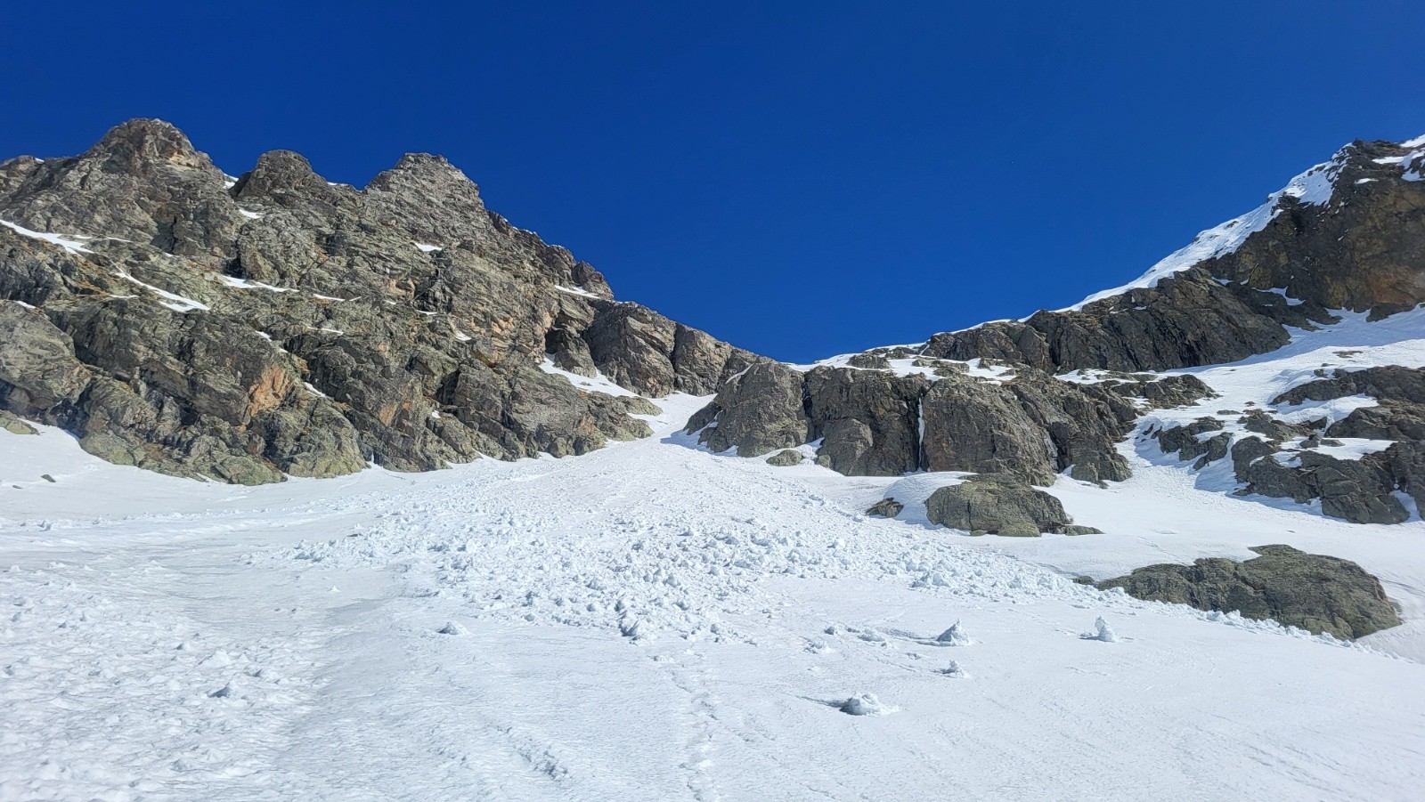 &nbsp;Petit couloir pour accéder à Valrossa
