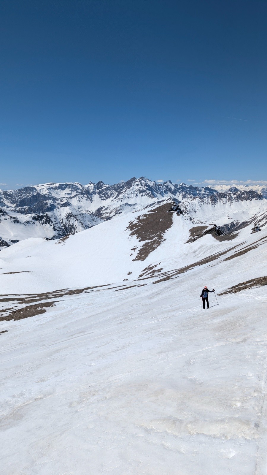 #5 Bientôt le sommet. La vue en arrière plan est incroyable Bientôt le sommet. La vue en arrière plan est incroyable