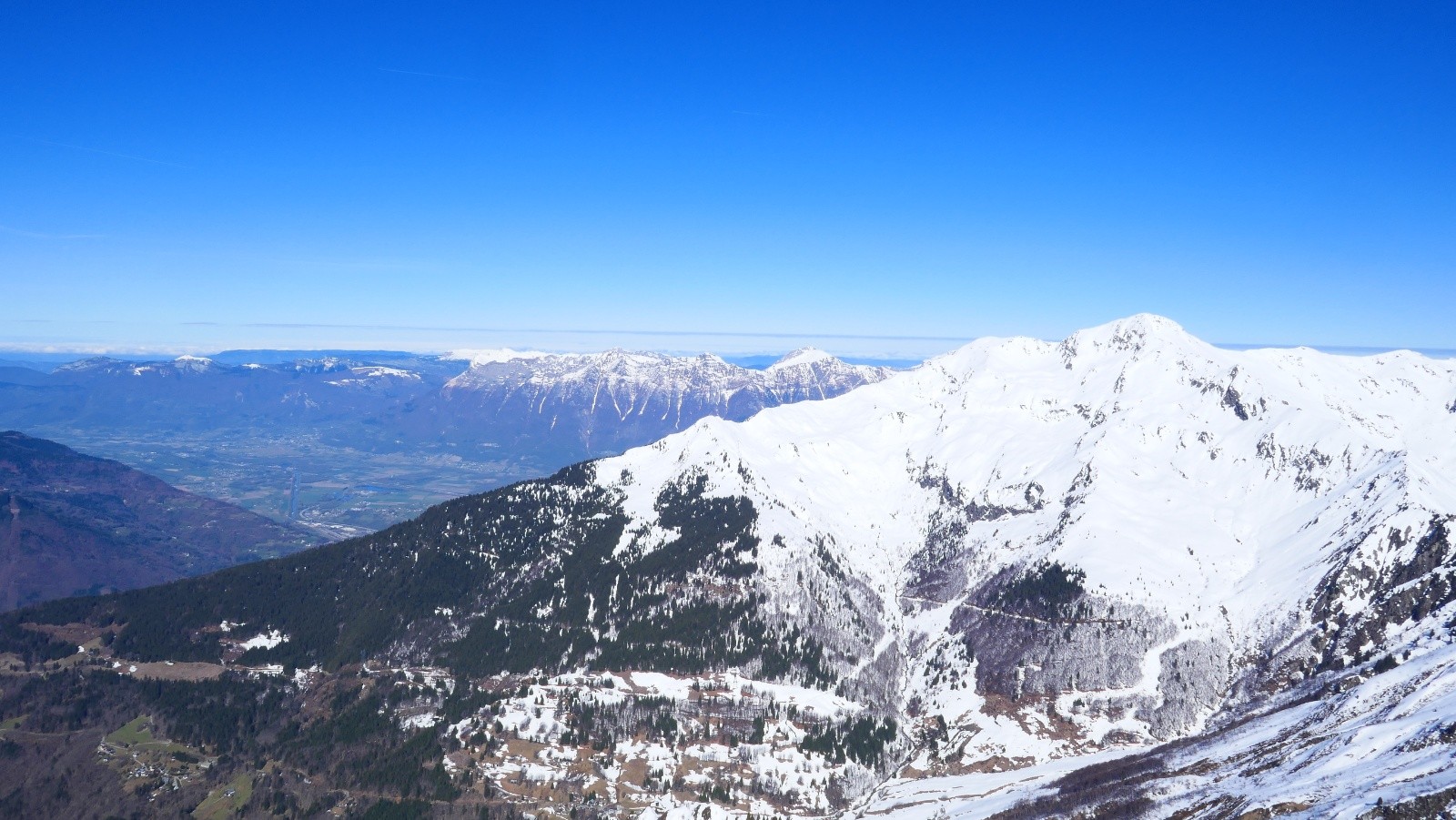 #15 Côté Grand Arc et Char, notre fief... Côté Grand Arc et Char, notre fief...