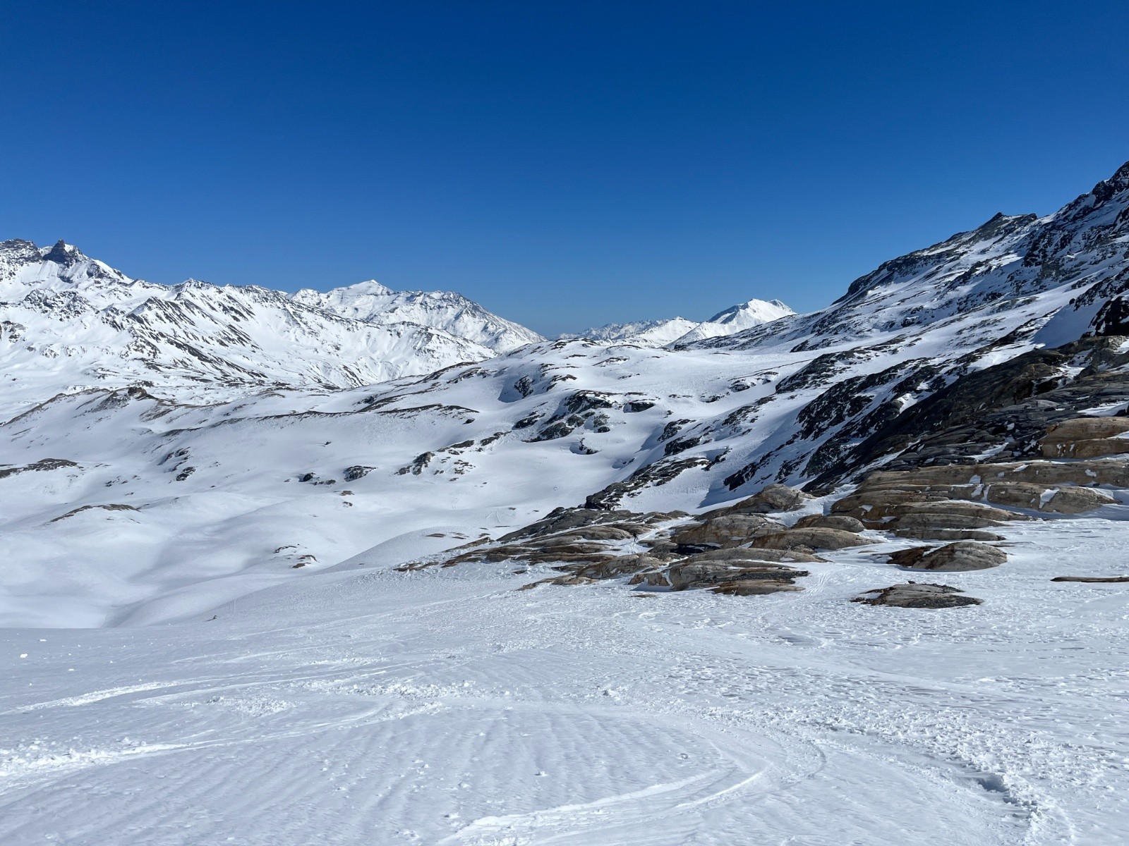 #9 J2: Descente sur le plateau par le glacier du Pelve J2: Descente sur le plateau par le glacier du Pelve