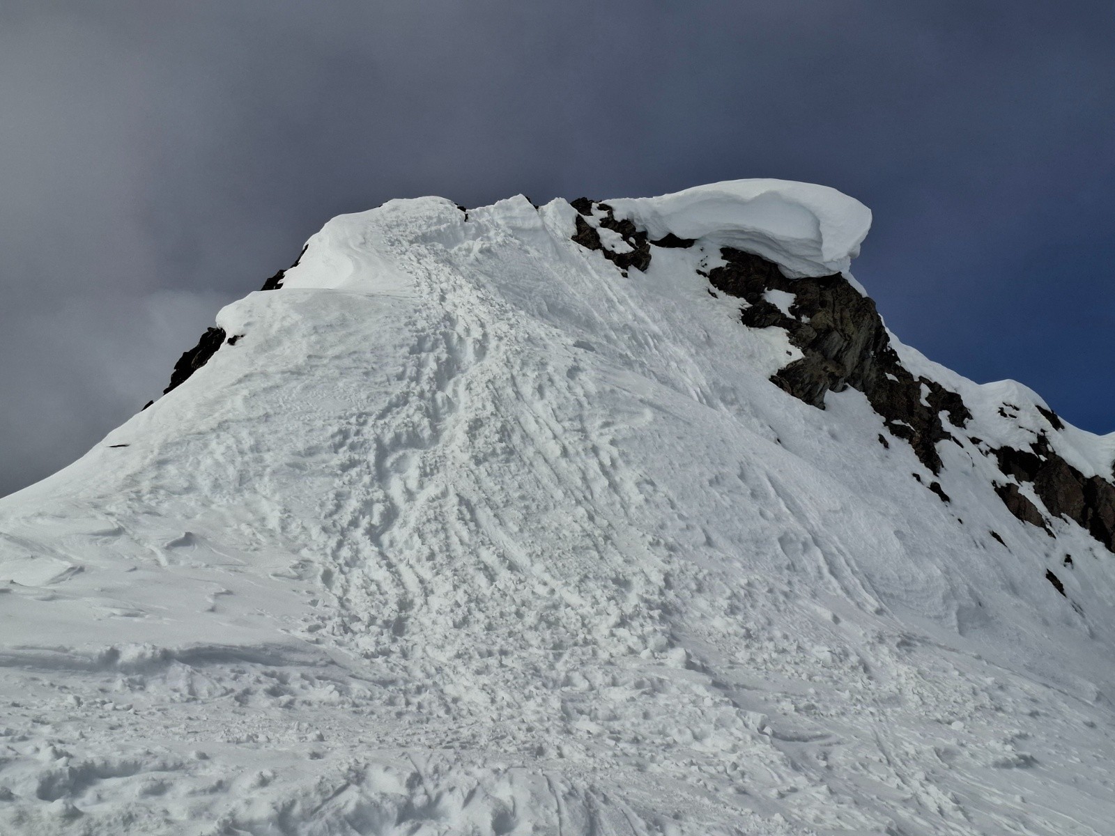 #12 Sommet Becca Motta Sommet Becca Motta