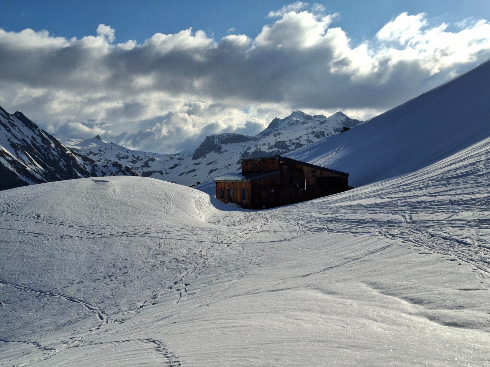 #1 Refuge du Plan des Gouilles Refuge du Plan des Gouilles
