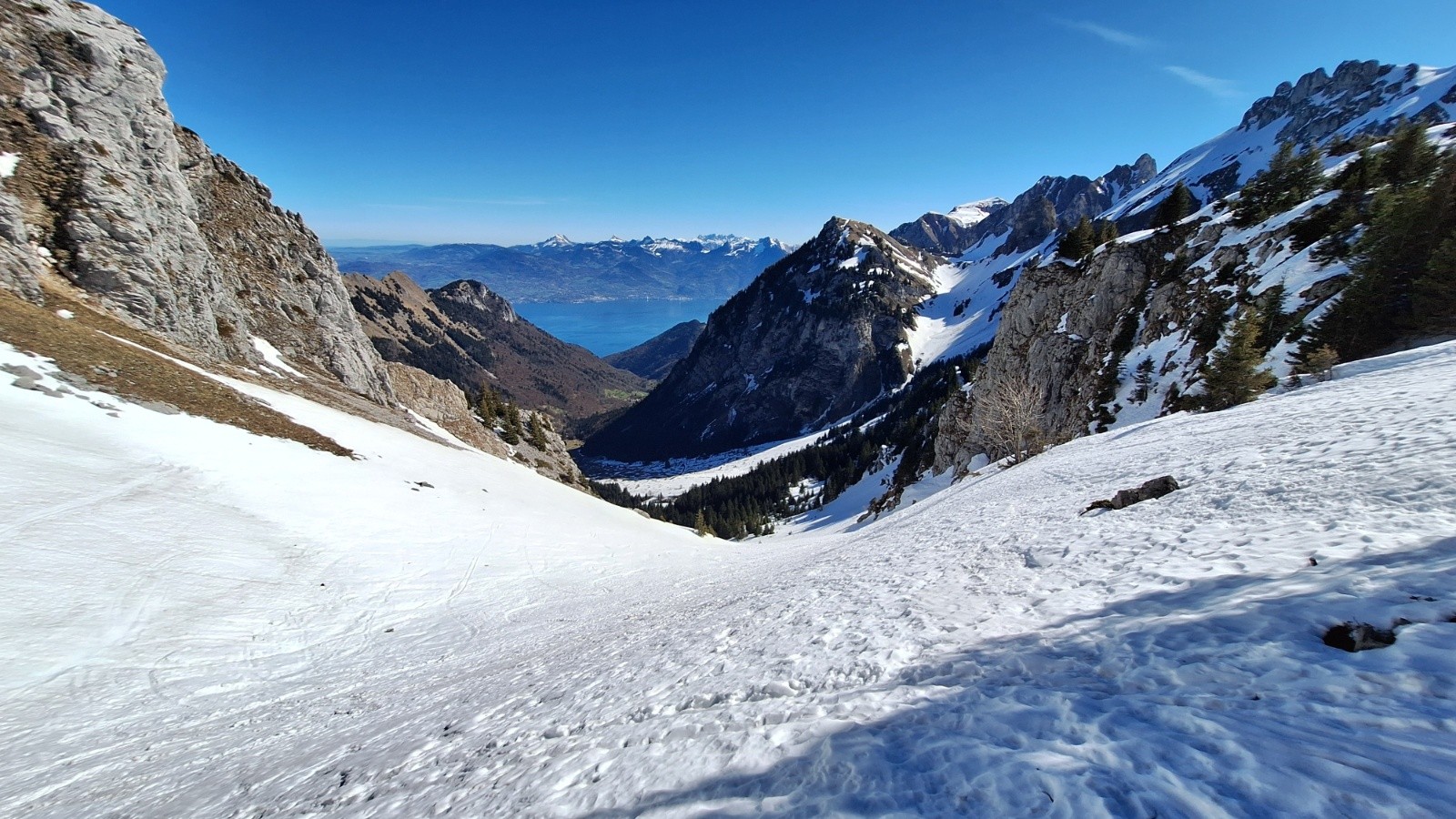 &nbsp;Descente sur Montreux