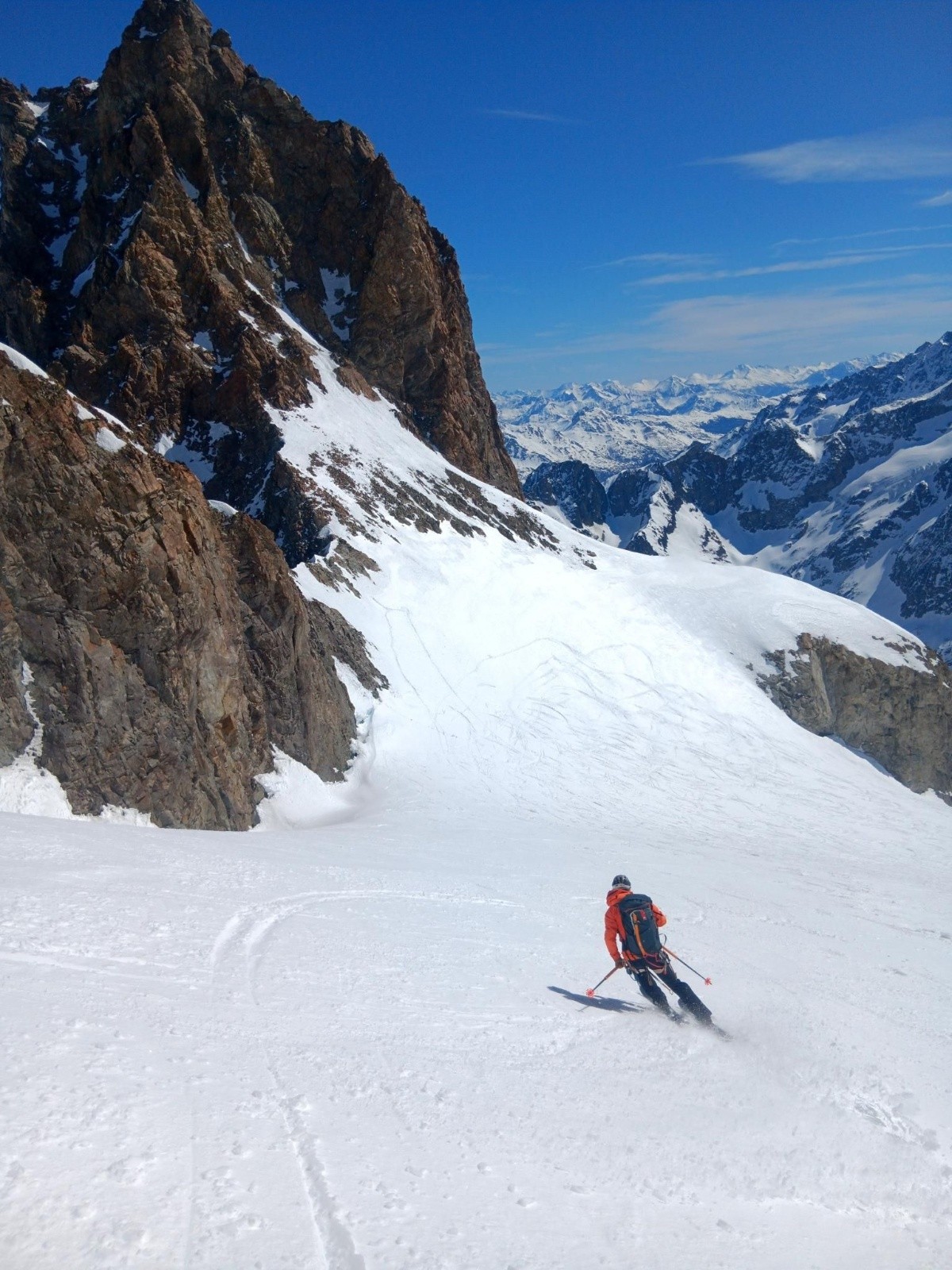 #14 J3 : Récompensés de la grasse mat par du bon ski sur le glacier supérieur des Agneaux J3 : Récompensés de la grasse mat par du bon ski sur le glacier supérieur des Agneaux