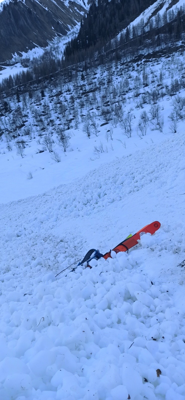 &nbsp;Notre matos, qui a passé la nuit au pieds de la face