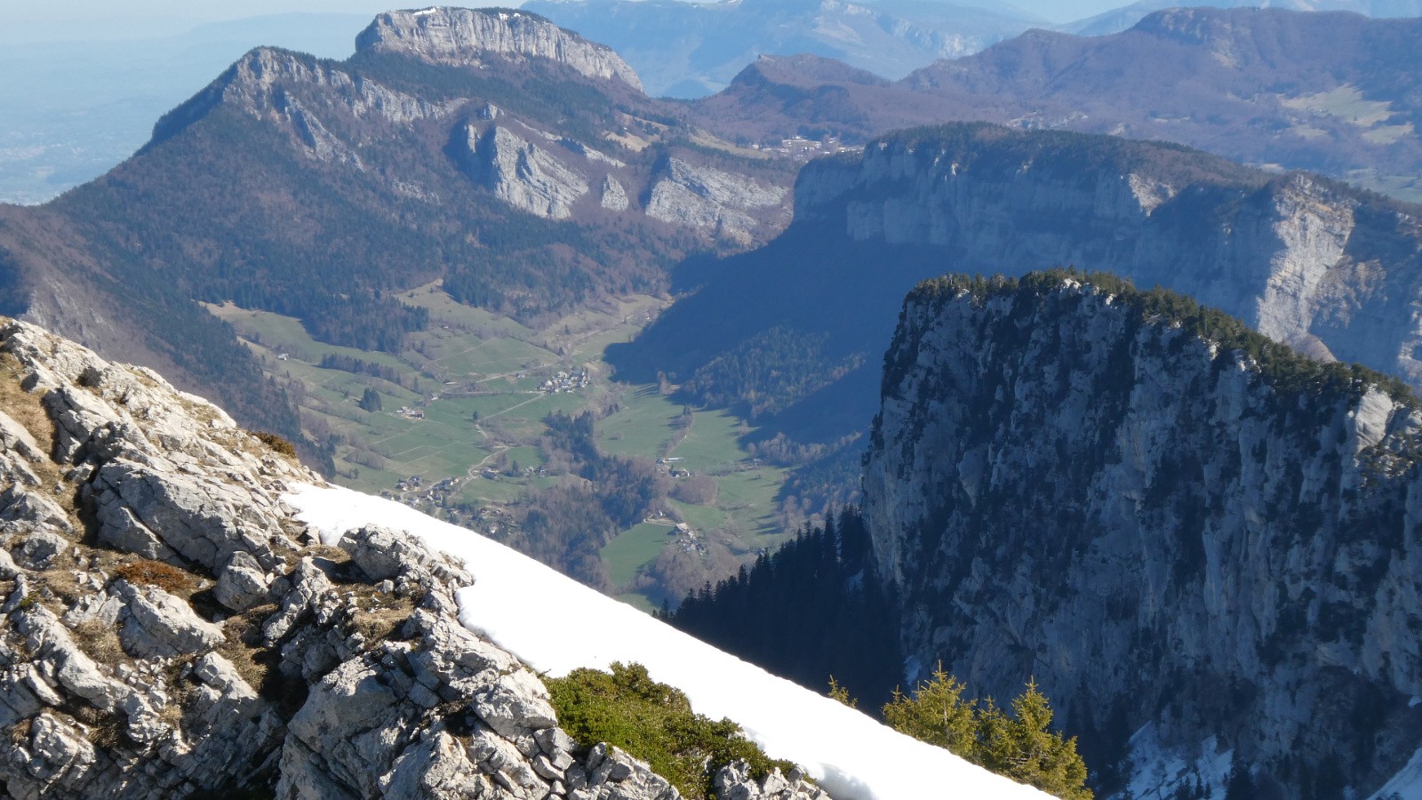 Cochette et Outheran en tenue d'été&nbsp;