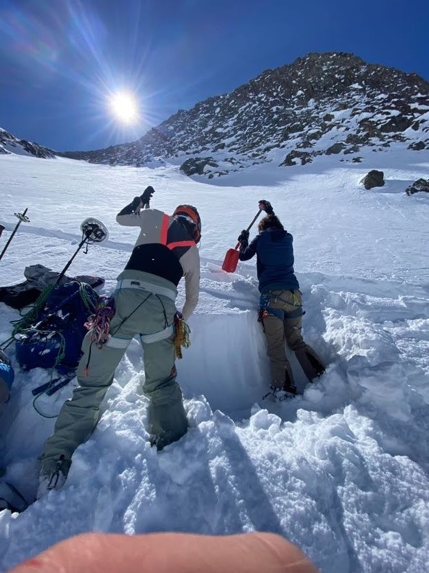 la profile de neige au dessous du col de Valsorey