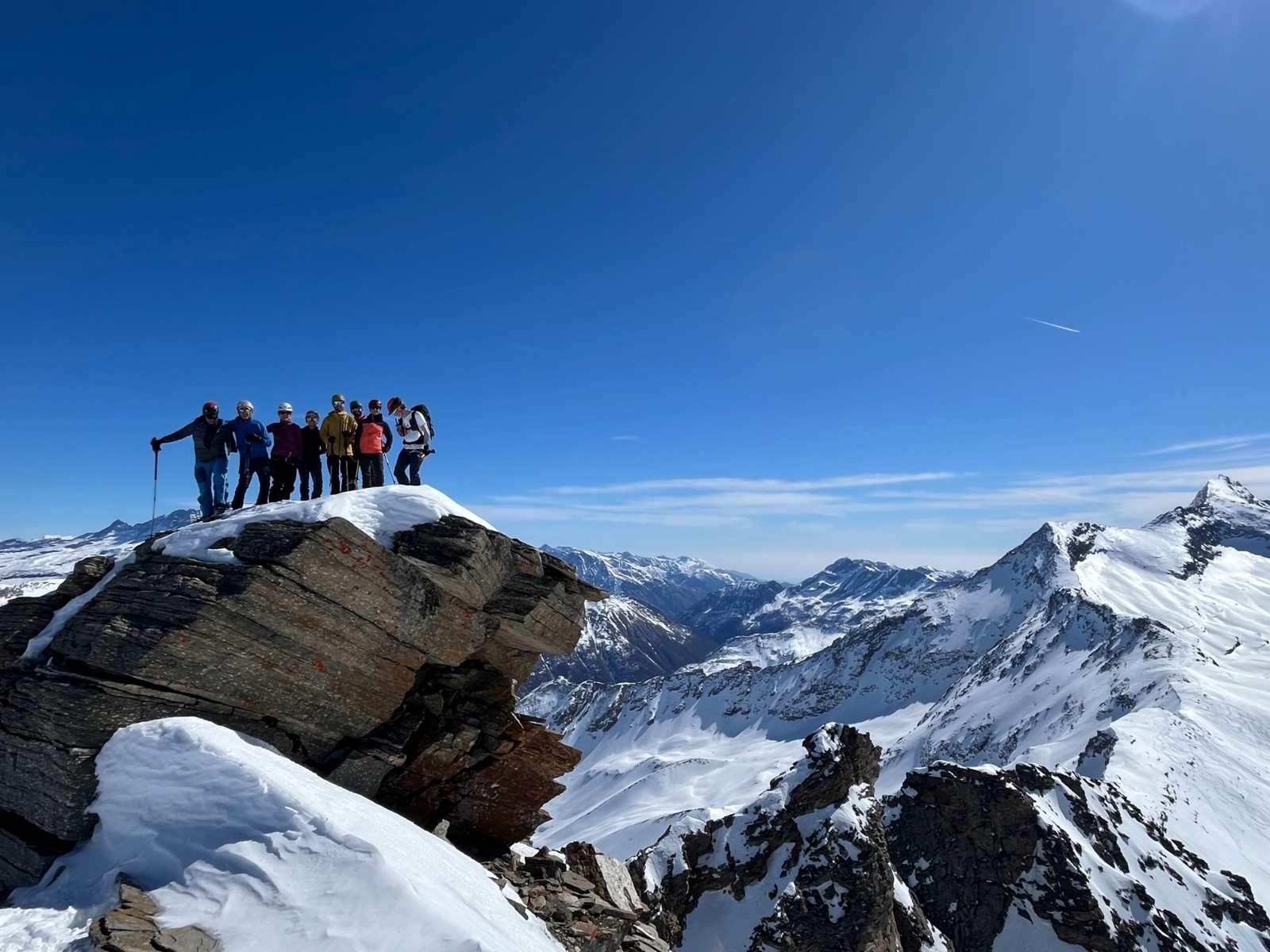 &nbsp;J2: la troupe à la cime du Carro