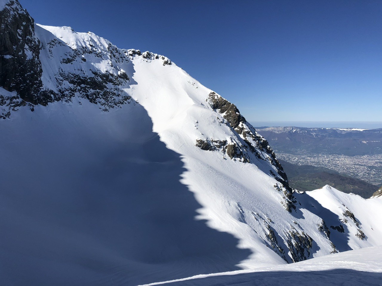 on rejoint la trace en face