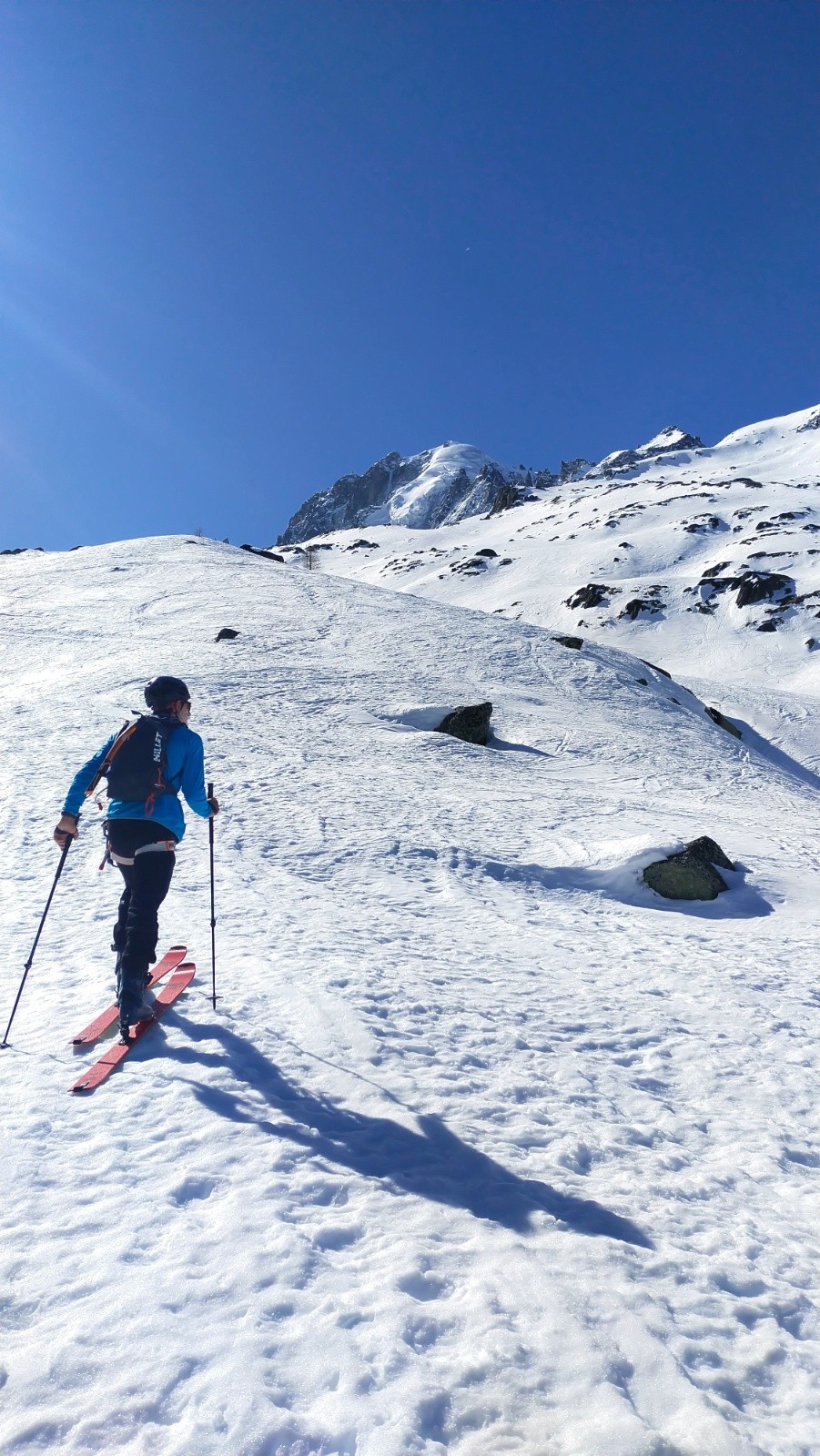 &nbsp;Montée sur la moraine&nbsp;