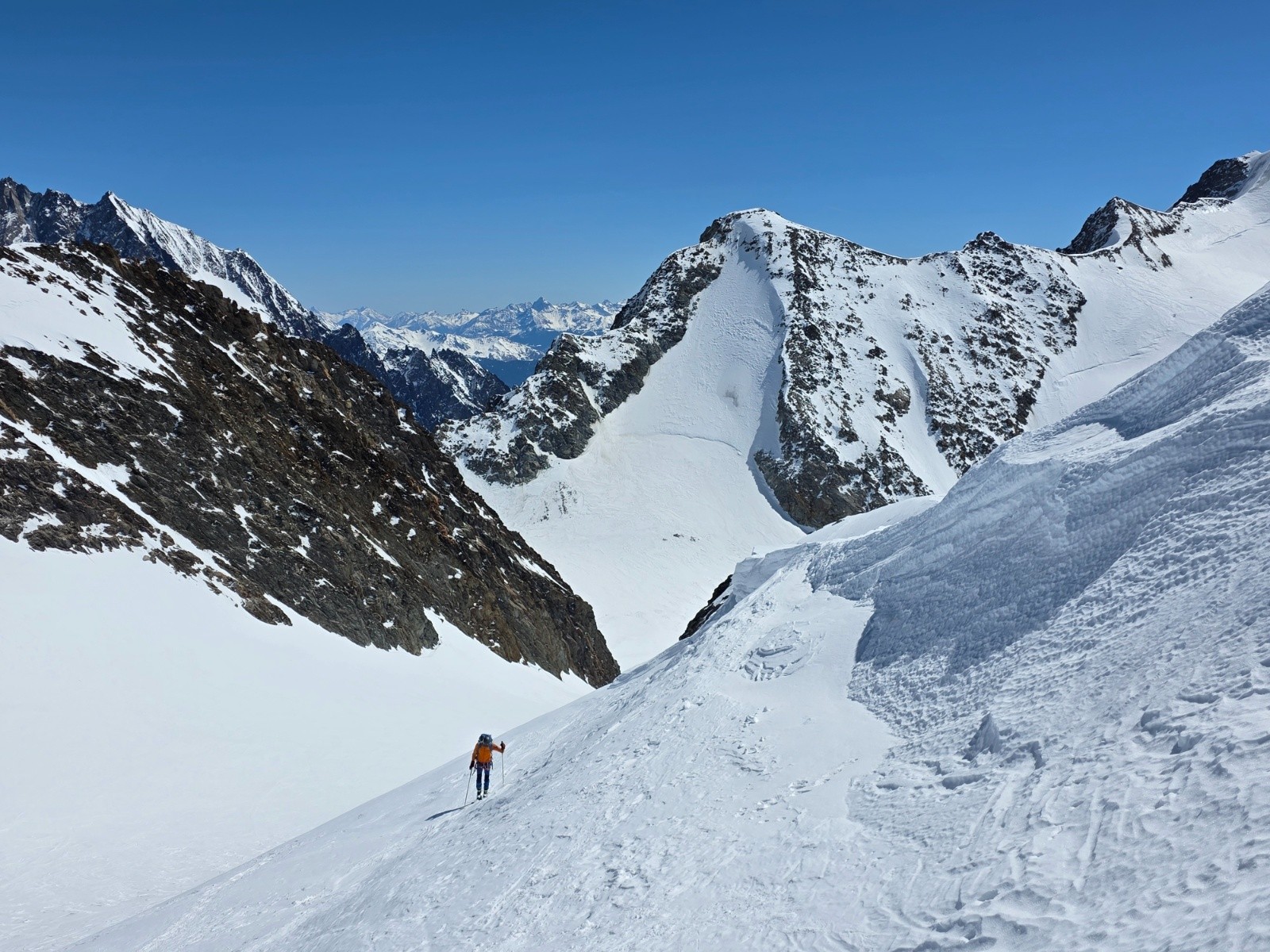 &nbsp;Montée vers les sommet central apres la sortie de la voie