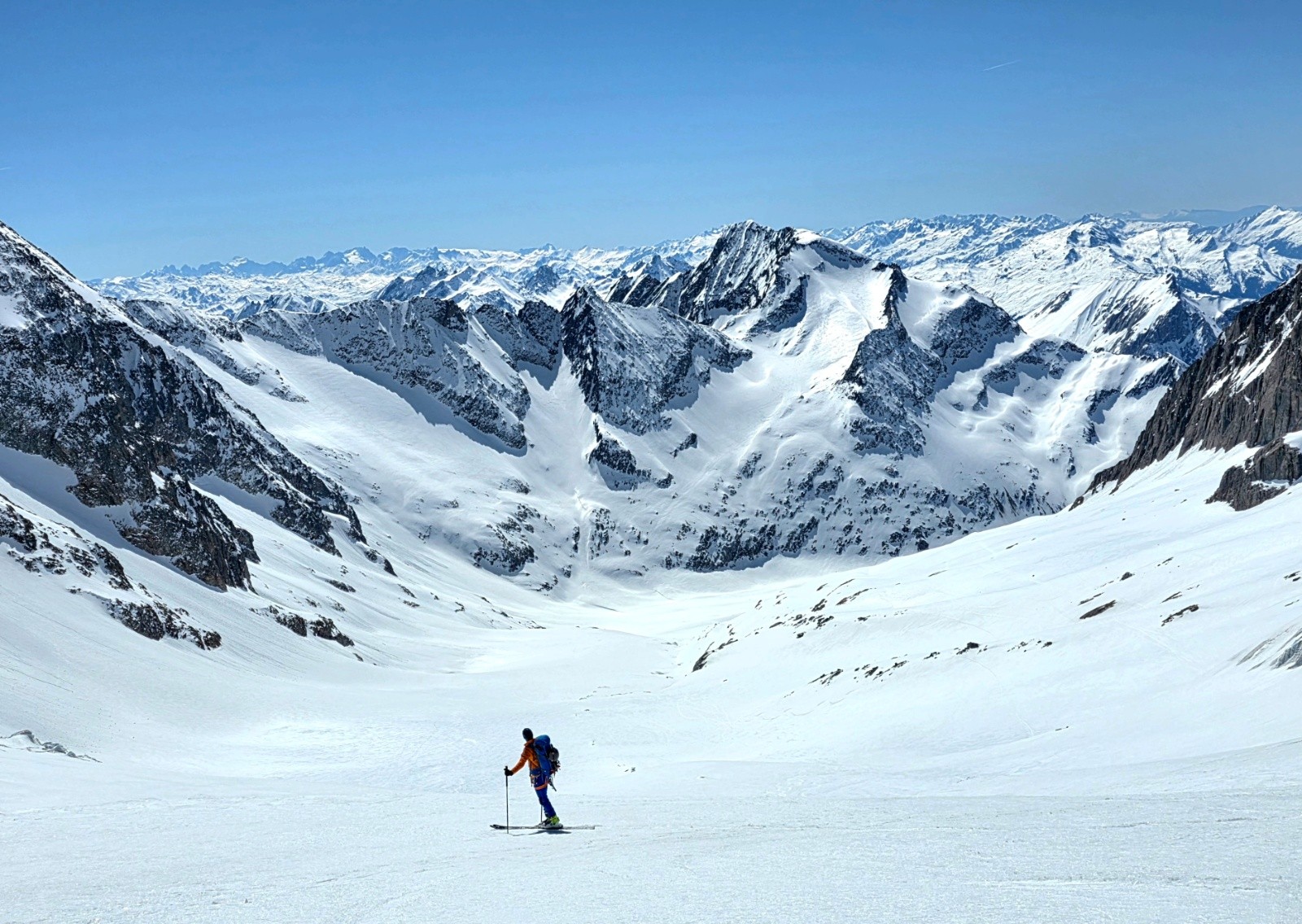 Les Lanchettes le Tondu et au fond vers le sud, l oisan, les Bauges et la Chartreuse.&nbsp;&nbsp;