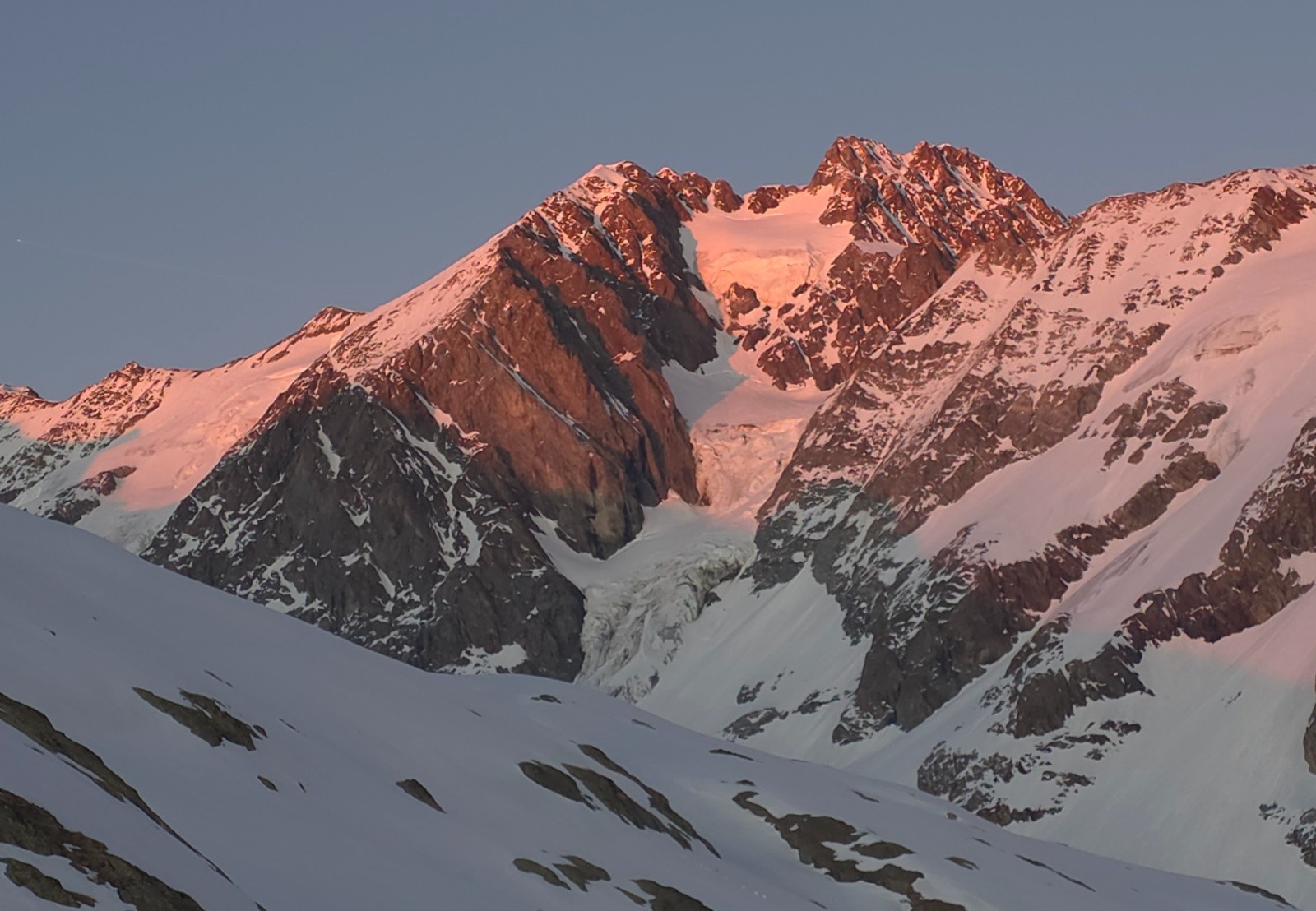 &nbsp;Aiguille de Tre la Tete au couchant depuis le refuge
