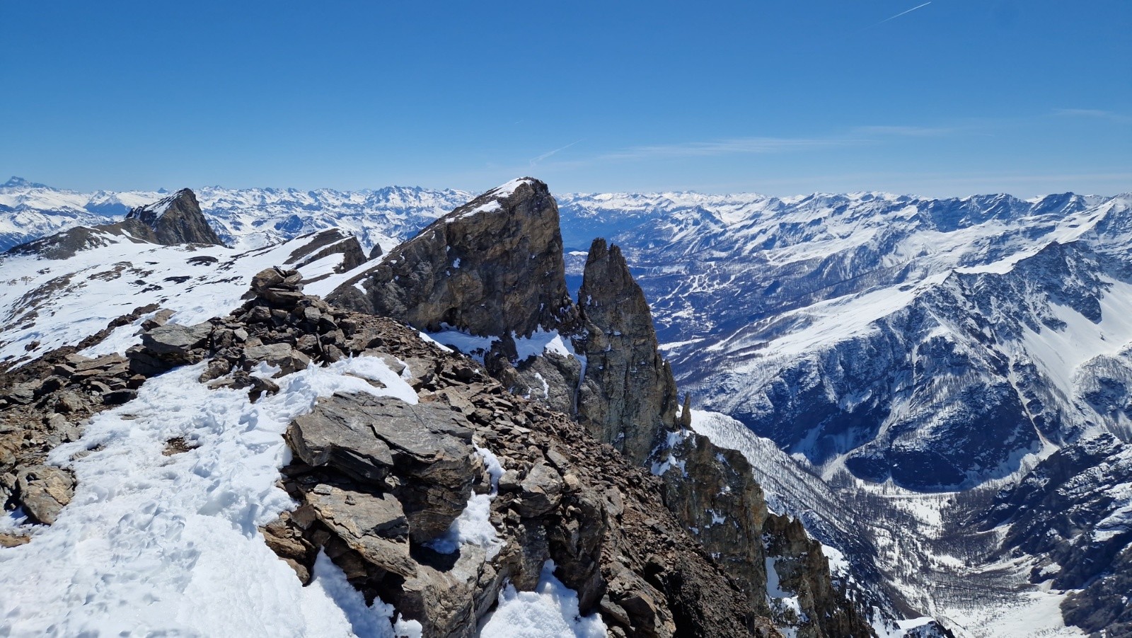 Vue du sommet, la Pointe des Arcas&nbsp;
